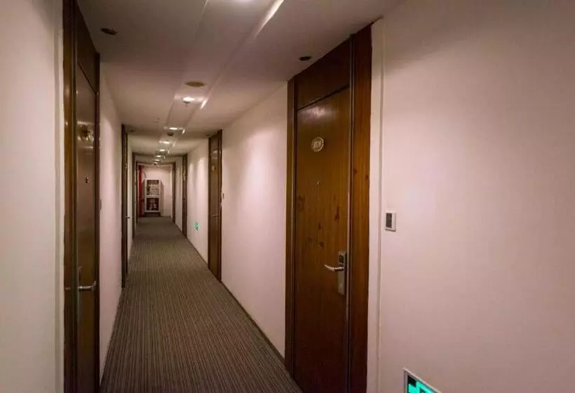 Motel Shanghai Pudong Lianyang New International Expo Centre