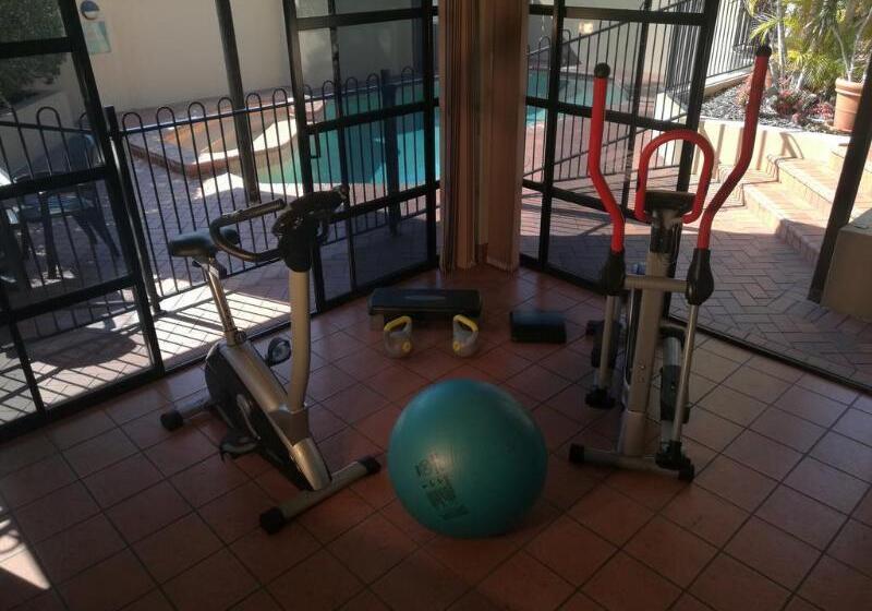 Pegasus Motor Inn And Serviced Apartments