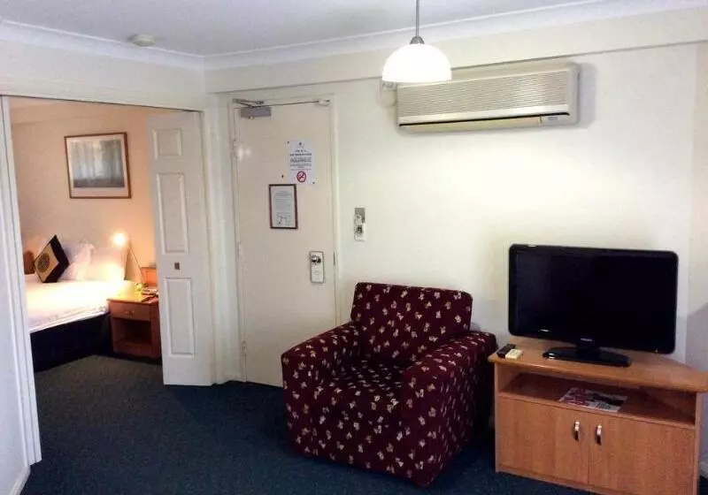 Pegasus Motor Inn And Serviced Apartments