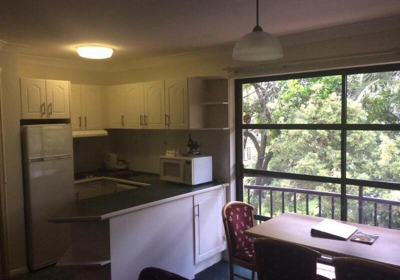 Pegasus Motor Inn And Serviced Apartments