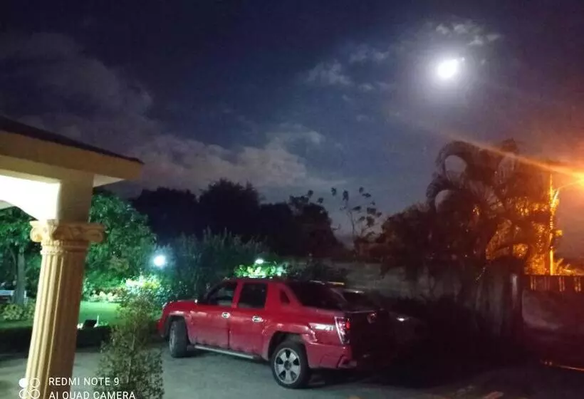 تختخواب و صبحانه Paraiso Hortensia Ecolodge