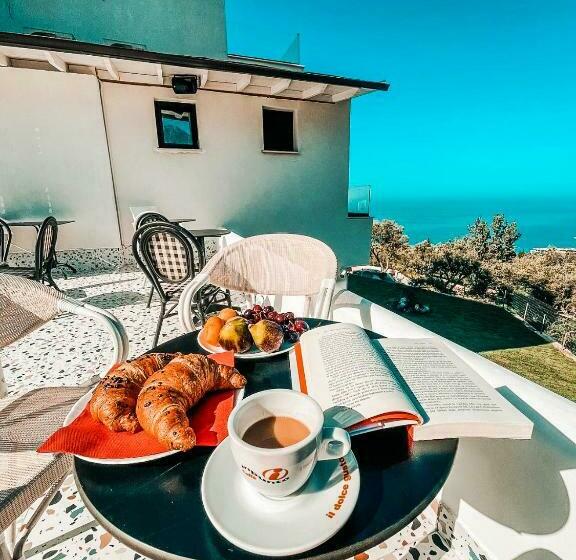 هتل Gogo S Boutique