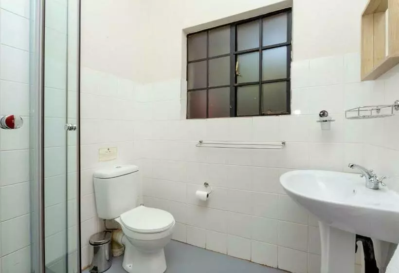 Hotelli Teak Place Guest Rooms