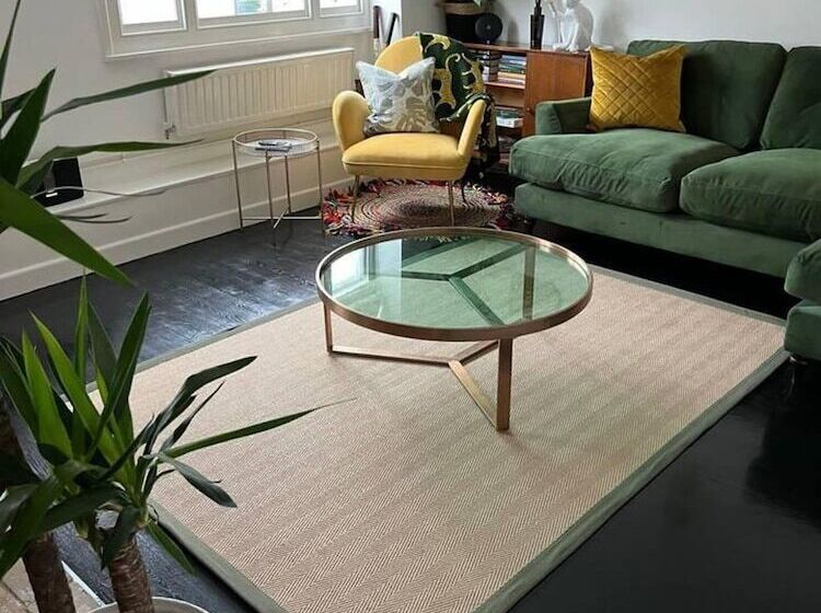 2 Bed Grade 2   Dates Back To 1500 S