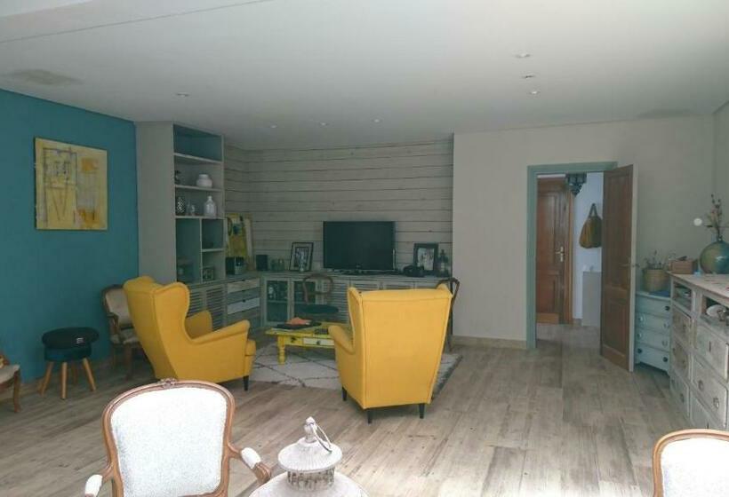 住宿加早餐  Oasis De Bornos