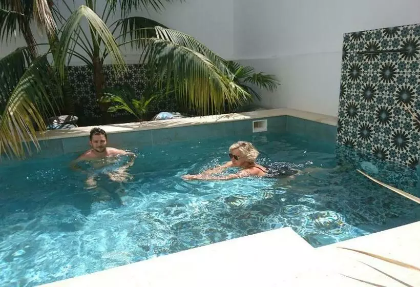 Aamiaismajoitus (B&B) Oasis De Bornos