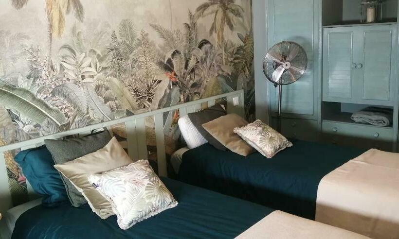 住宿加早餐  Oasis De Bornos