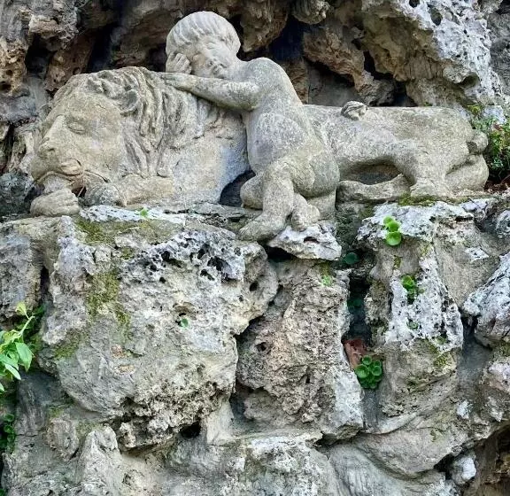 Cheriedel Bed & Breakfast & Art Gallery