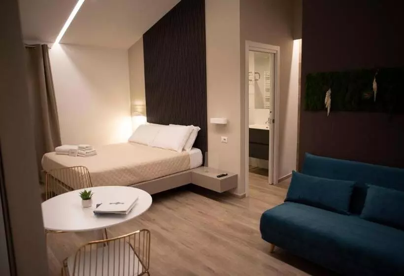تختخواب و صبحانه House Room Civico 56