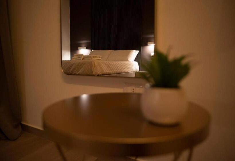 تختخواب و صبحانه House Room Civico 56