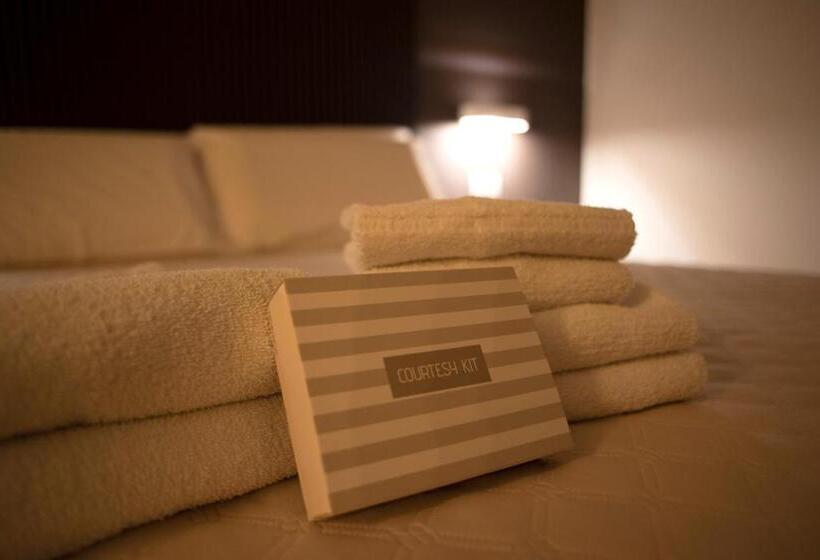 تختخواب و صبحانه House Room Civico 56