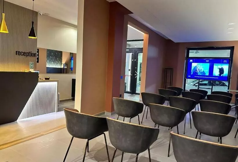 تختخواب و صبحانه House Room Civico 56