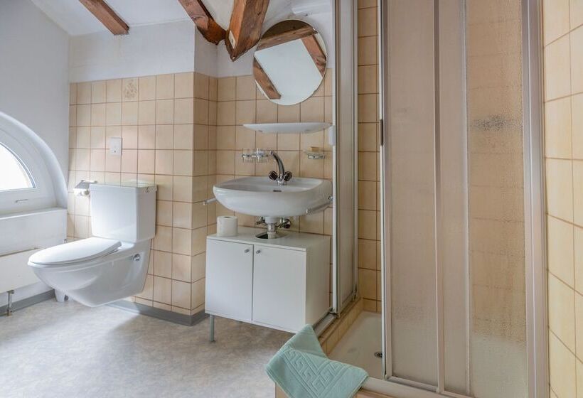 Chrona Bed & Breakfast