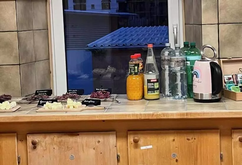 Chrona Bed & Breakfast