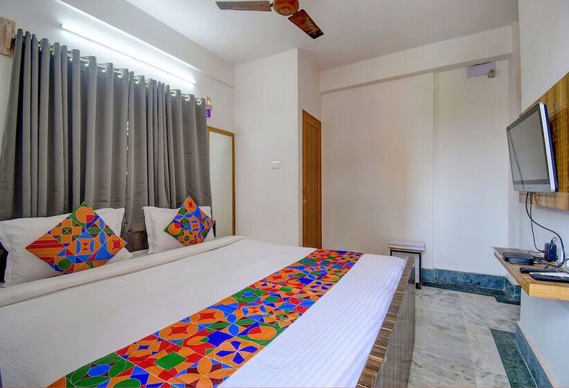 Hotel Fabexpress Amar Raj Villa   Nr Eco Park