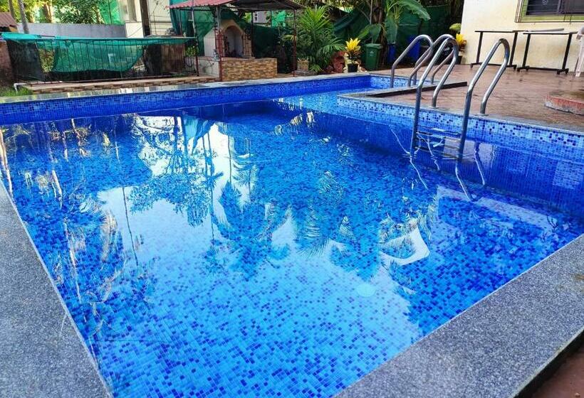 فندق Happiness Inn, Nagaon