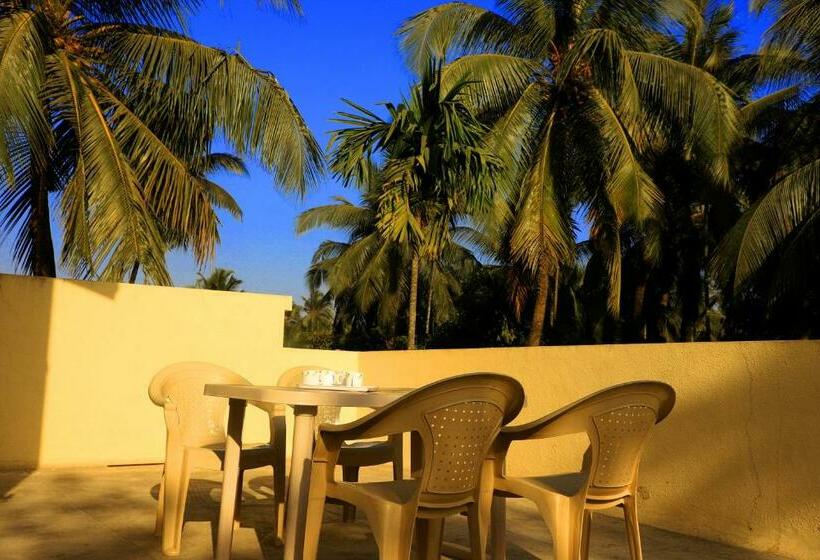 فندق Happiness Inn, Nagaon