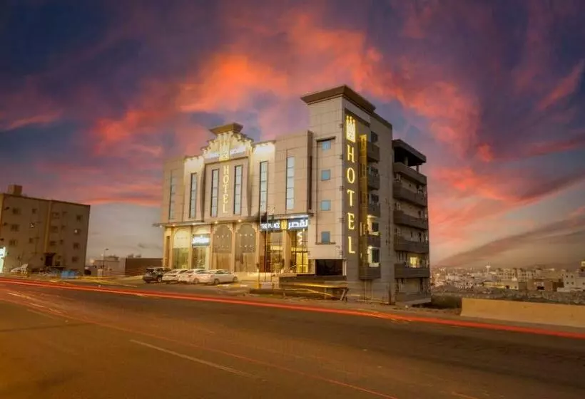 The Palace Hotel Suites