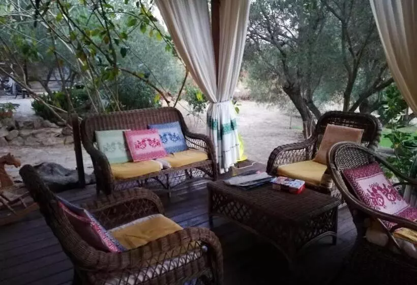 B&b Isole Di Pietra
