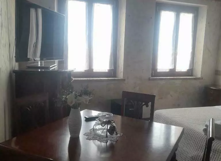تختخواب و صبحانه Casale Della Rosa