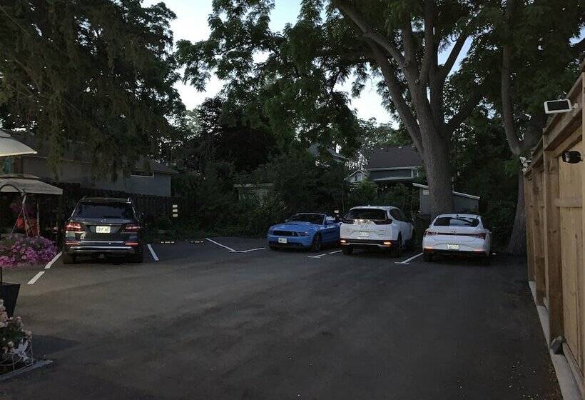 Ambiance By The Falls Cozy Suite