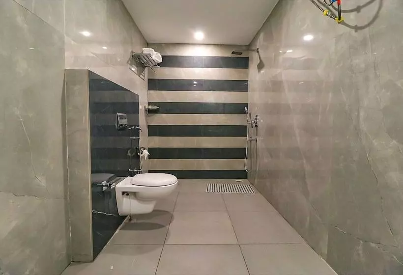 Fabhotel Prime K9 Regency