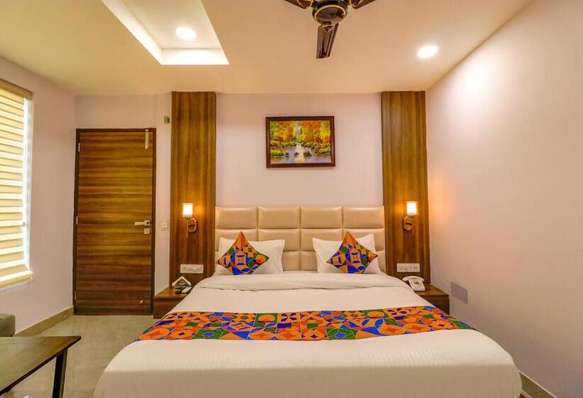 Fabhotel Prime K9 Regency