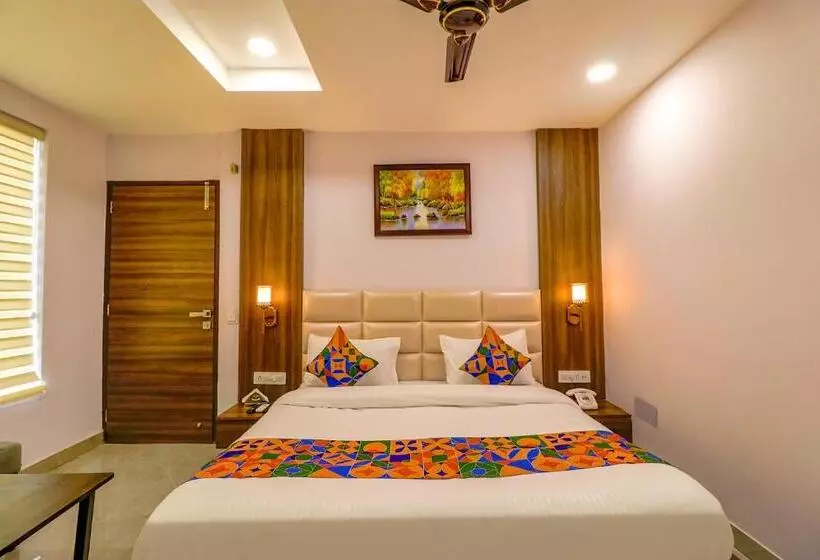 Fabhotel Prime K9 Regency