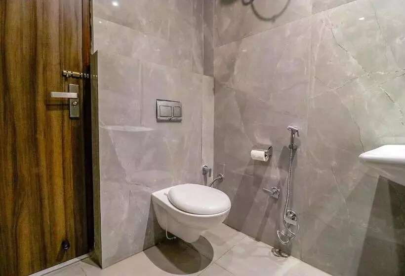 Fabhotel Prime K9 Regency