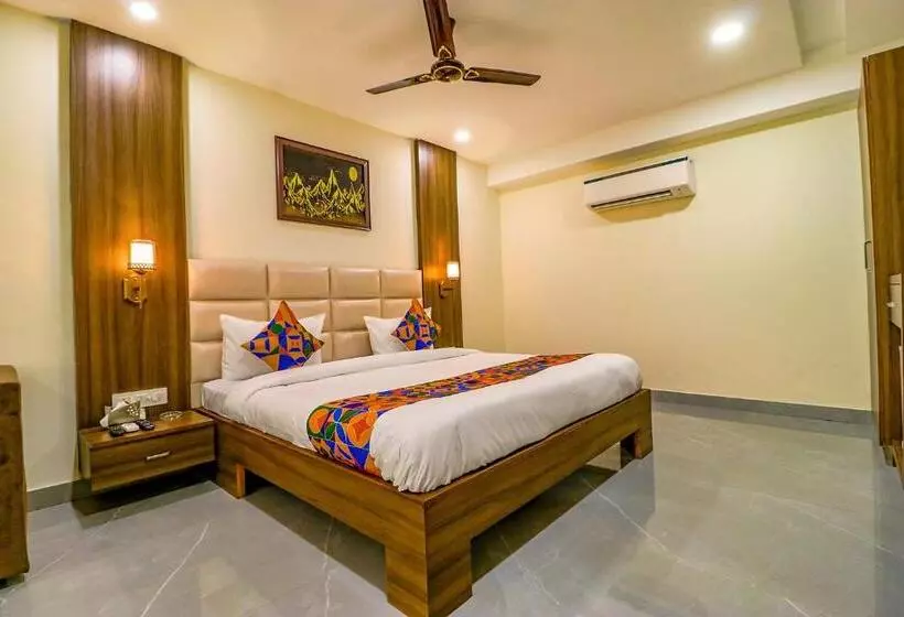 Fabhotel Prime K9 Regency