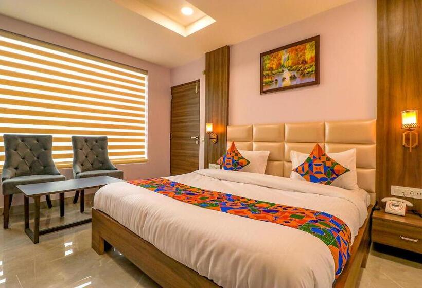 Fabhotel Prime K9 Regency