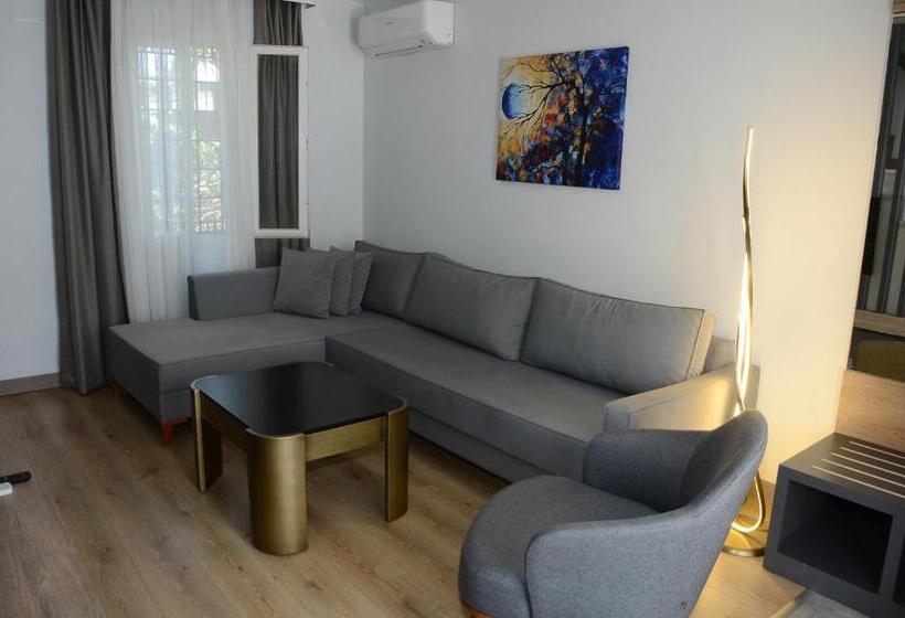 هتل Yalinn Boutique