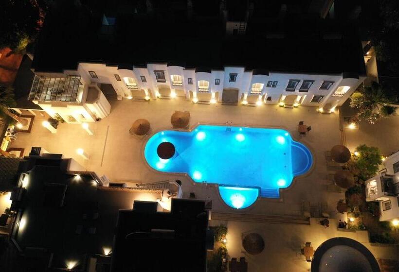 هتل Yalinn Boutique