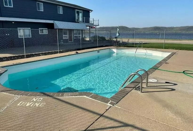 Retkeilymaja 1 Queen Bed