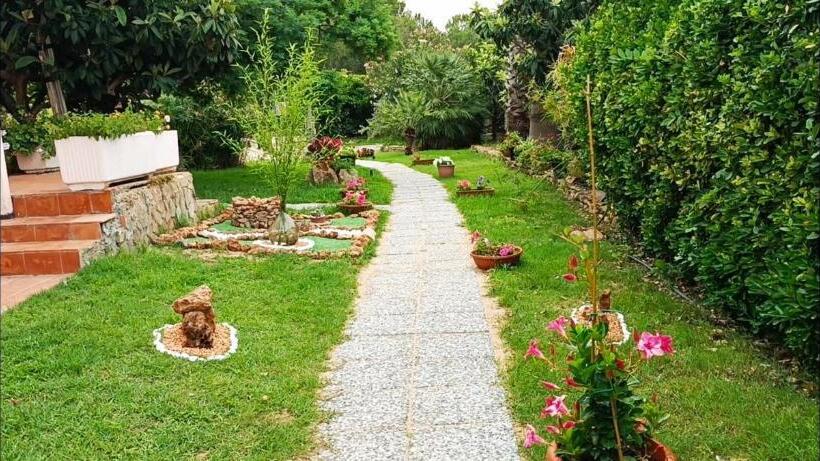 تختخواب و صبحانه Spiaggia Lazzarettohouse