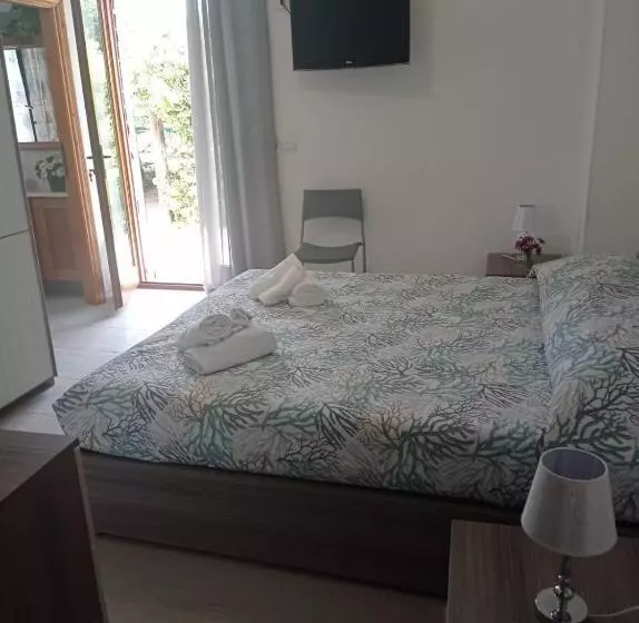 צימר Spiaggia Lazzarettohouse