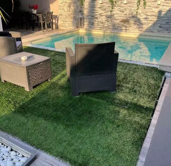 Aamiaismajoitus (B&B) La Perla Luxury Rooms