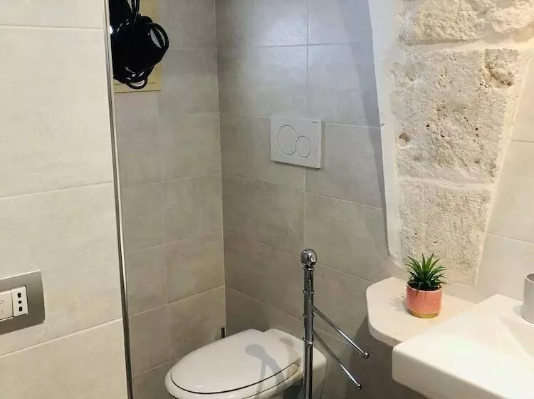 تختخواب و صبحانه Luxury Cassese