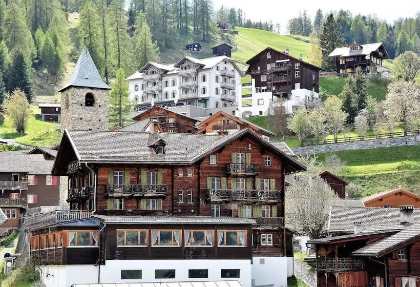 Aamiaismajoitus (B&B) The Alpina Lodge