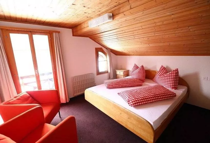 Aamiaismajoitus (B&B) The Alpina Lodge