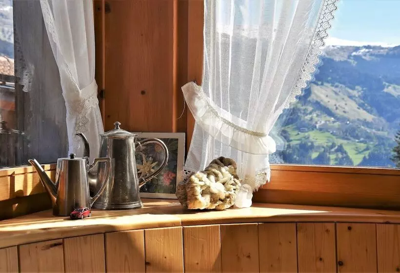 Aamiaismajoitus (B&B) The Alpina Lodge