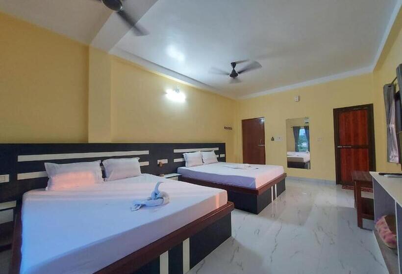 Blue Stone Hotel & Restaurant Mandarmani