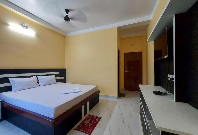 Blue Stone Hotel & Restaurant Mandarmani