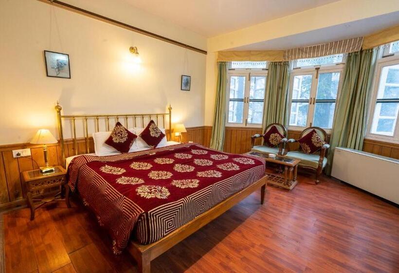 אתר נופש Woodville Palace