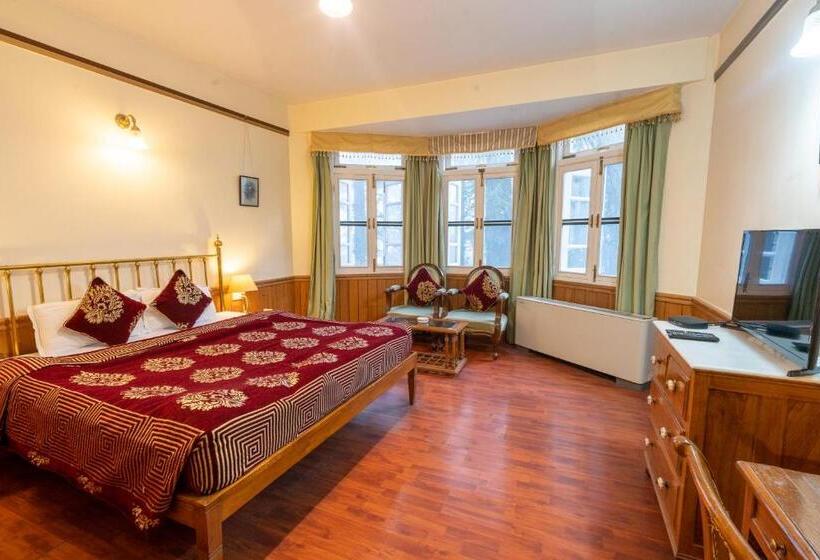 אתר נופש Woodville Palace