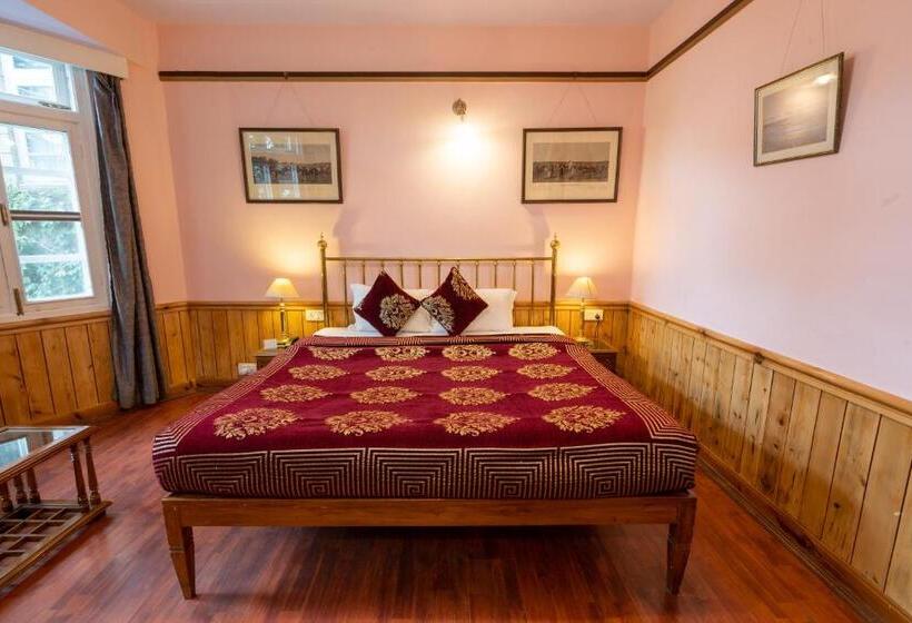 אתר נופש Woodville Palace