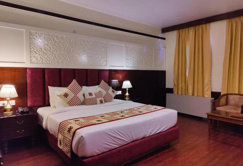 אתר נופש Woodville Palace