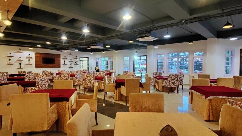 אתר נופש Woodville Palace