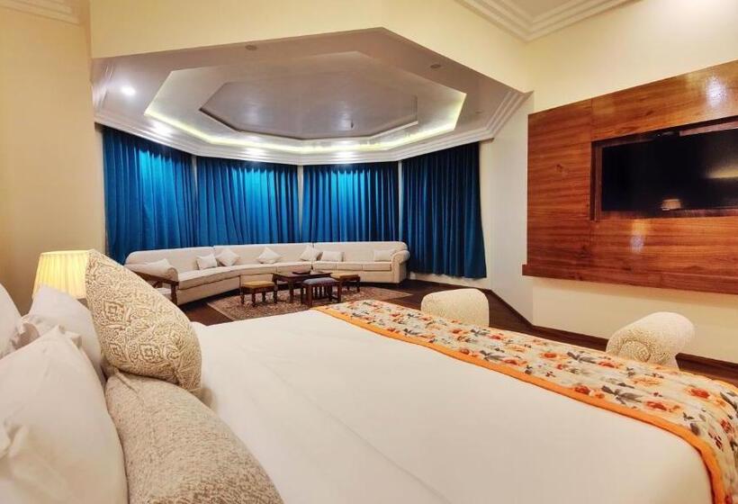 אתר נופש Woodville Palace