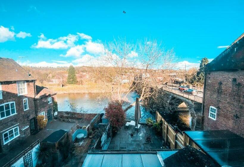 The Bridge At Riverside Suites